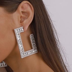 Full Crystal & Pearl Square Earring. Silver. NWT